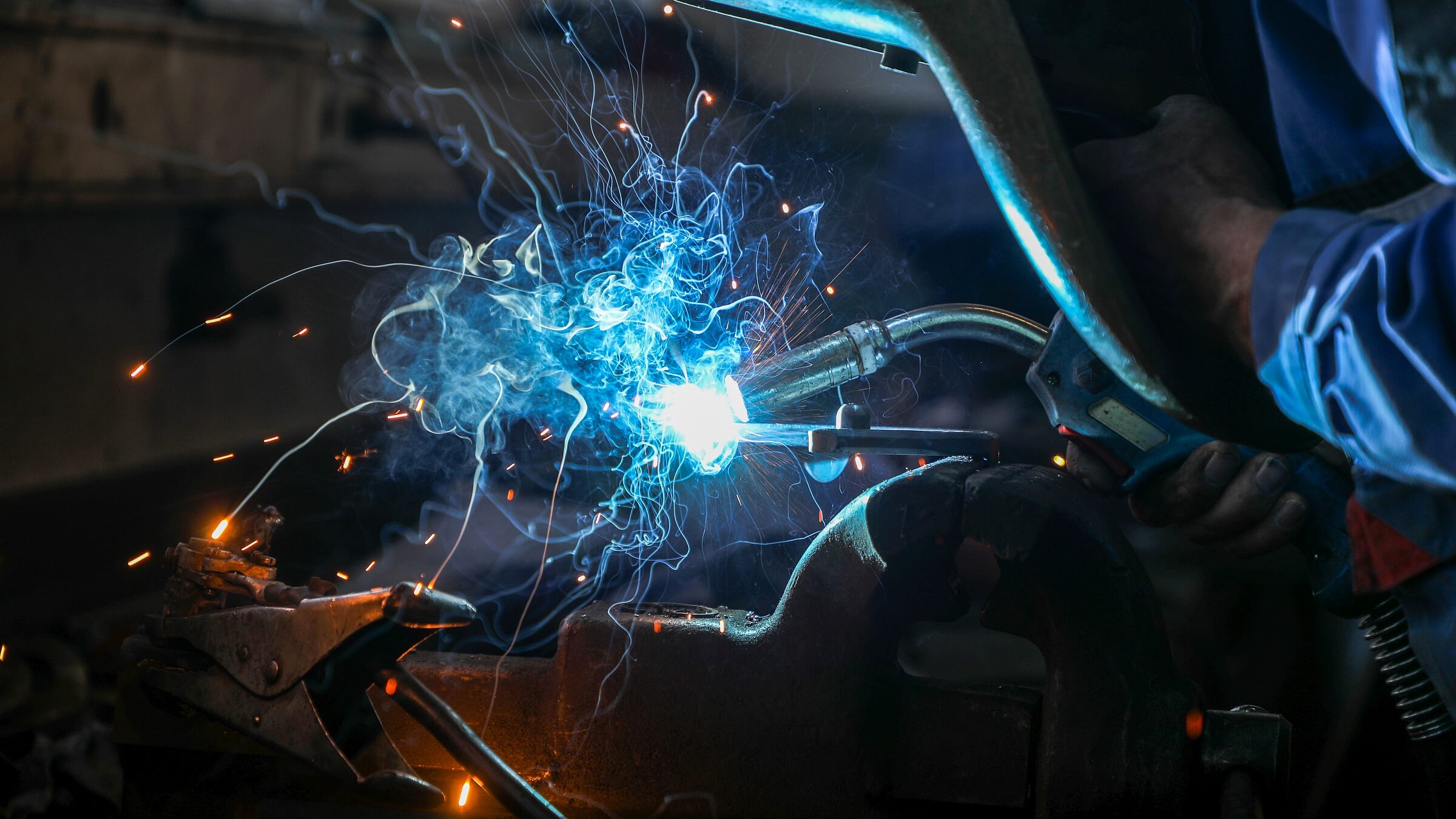 Bild Karosseriearbeiten.jpg